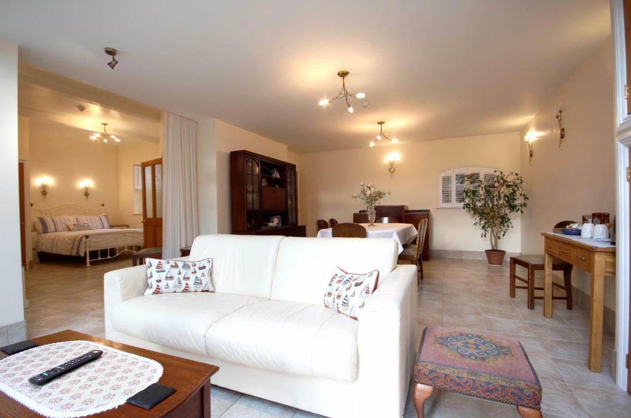דובר Strathmore Bed & Breakfast מראה חיצוני תמונה